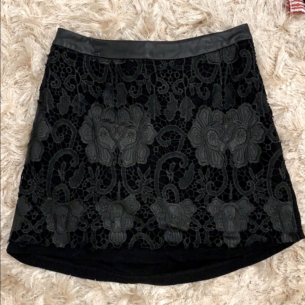 ASTR Lace Mini Skirt
